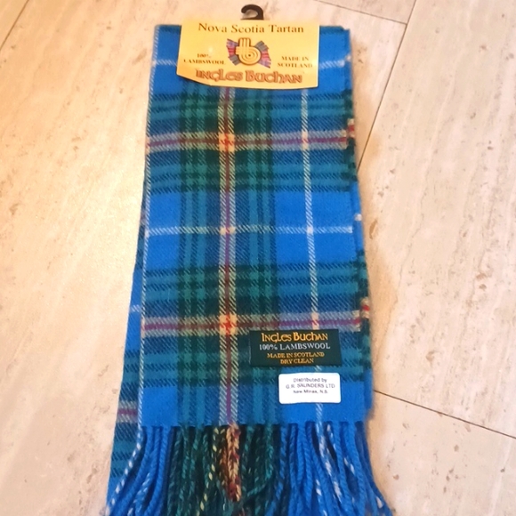 ingles buchan Accessories - NWT Nova Scotia Ingles Buchan Blue Tartan 100% Lambswool Fringed Scarf